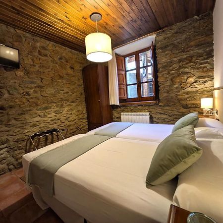Hotel Fonda Dels Pics à Escardacs Extérieur photo