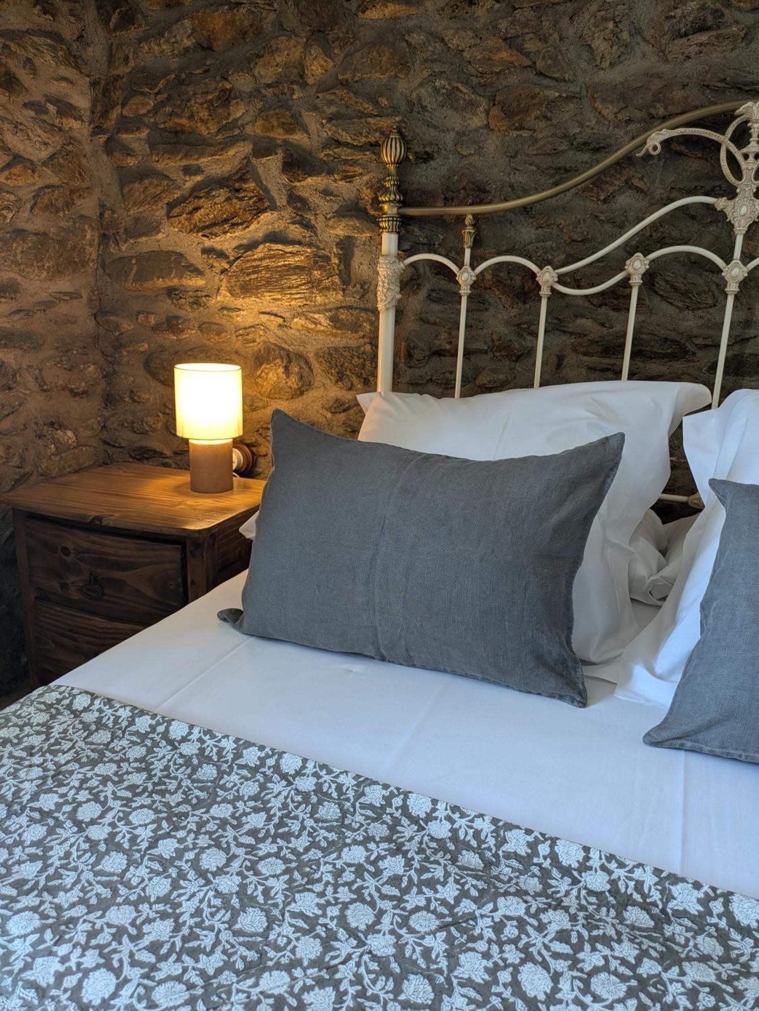 Hotel Fonda Dels Pics à Escardacs Extérieur photo